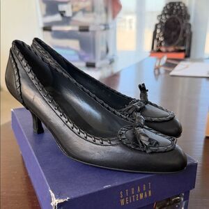 Stuart Weitzman Black Leather Heels with Bow Detail